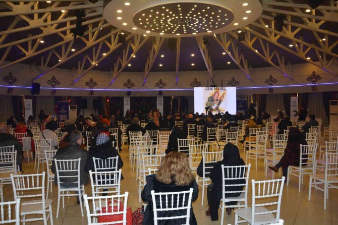 Aşık Veysel Eserleriyle Anıldı