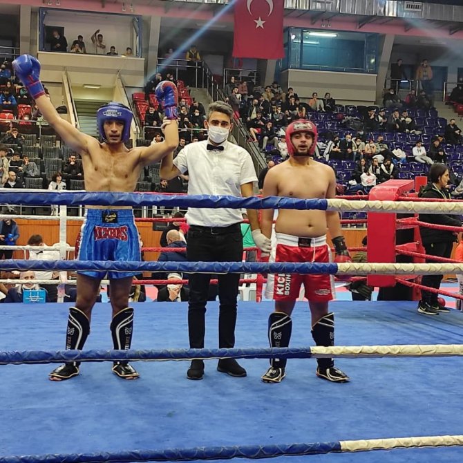 Yenimahalle Belediyesi Sporcuları Kick Boks Türkiye Şampiyonası’ndan Madalya İle Döndü