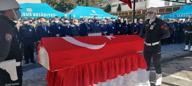 Kalp Krizi Sonucu Ölen Polis Memuru Toprağa Verildi