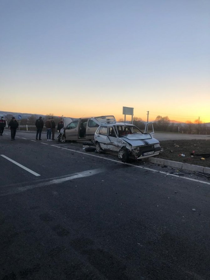 Tavşanlı’da Trafik Kazası: 4 Yaralı