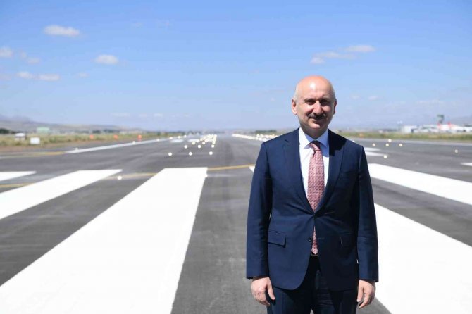 Ulaştırma Bakanı Karaismailoğlu: “Ocakta 9 Milyondan Fazla Yolcu Uçtu”
