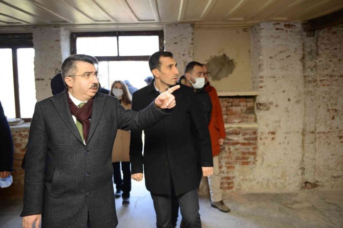 Yıldırım Tarihi Ayağa Kaldırıyor