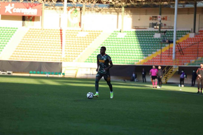 Ziraat Türkiye Kupası: Aytemiz Alanyaspor: 1- Adana Demirspor: 1 (İ̇lk Yarı)