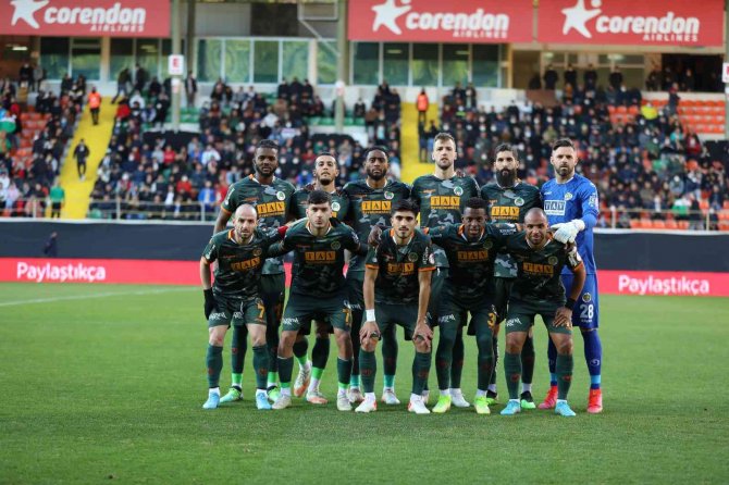 Ziraat Türkiye Kupası: Aytemiz Alanyaspor: 1- Adana Demirspor: 1 (İ̇lk Yarı)