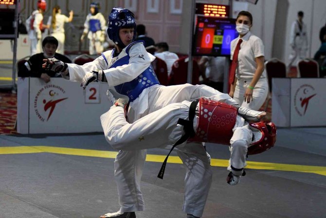 9. Uluslararası Türkiye Açık Taekwondo Turnuvası’nda 28 Madalya!