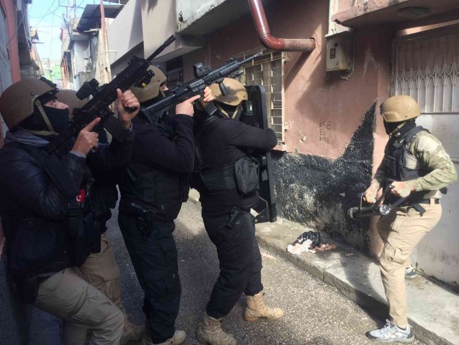 Torbacılara Gündüz Vakti Film Gibi Operasyon