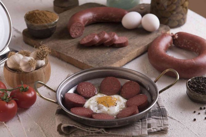 Afyonkarahisar’da Kayseri’nin 8-9 Katı Sucuk Üretiliyor