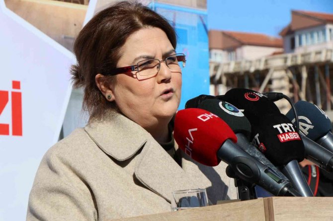 Aile Ve Sosyal Hizmetler Bakanı Yanık: "Kadınlarla Aileler Güçleniyor, Güçlü Aileler Güçlü Toplumu Oluşturuyor"