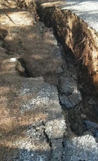 Antalya’da Heyelan Sonucu D-400 Karayolunda Hasar Oluştu