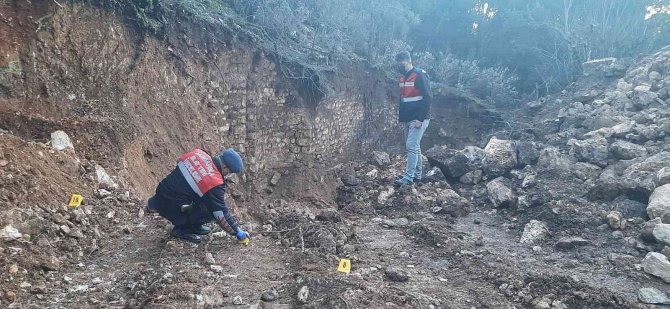 1’inci Derece Sit Alanında Kaçak Kazı Yapan 11 Şahıs Suçüstü Yakalandı
