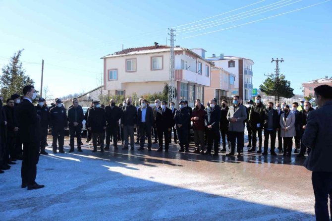 Asarcık Kaymakam Vekili’ne Şairlerden Şiirli Veda