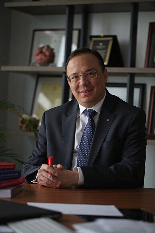 Bahçeşehir Üniversitesi Tıp Fakültesi Kurucu Dekanı Kılıç: “Sadece Tıp Doktoru Değil Bilim Doktoru Olarak Diploma Alacaklar”