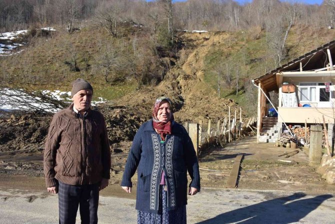 Bartın’da Heyelan Tehlikesi Bir Ev Boşaltıldı