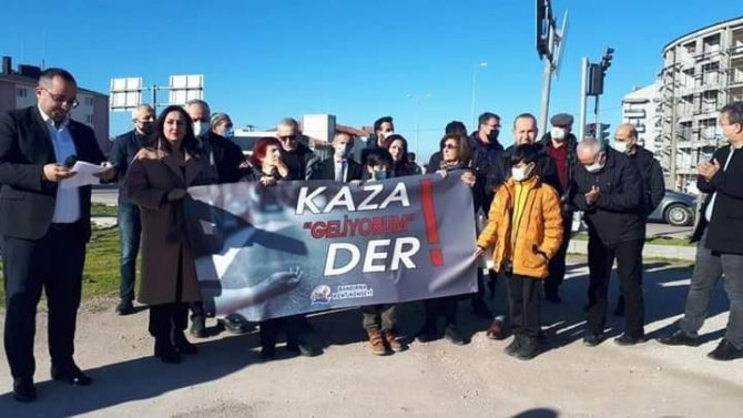 Bandırma Kent Konseyi Hastane Kavşağındaki Kazalara Dikkat Çekti