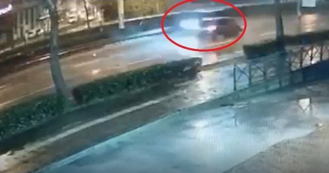 Bursa’da Dehşet Anları Kamerada...sol Şeritte Tersten Geldi. Faciaya Yol Açtı