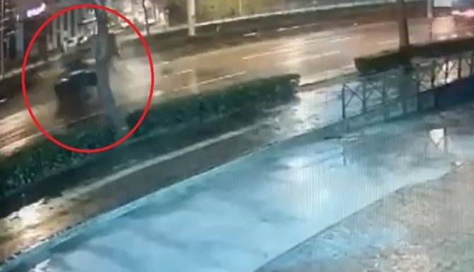 Bursa’da Dehşet Anları Kamerada...sol Şeritte Tersten Geldi. Faciaya Yol Açtı