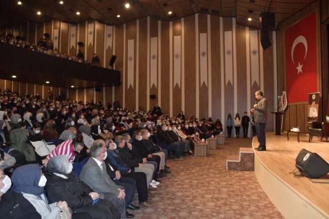 Biga’da Hayati İ̇nanç’ın Programına Yoğun İlgi