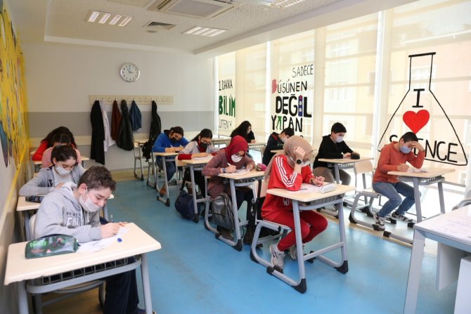 Küçükçekmece Belediyesi’nden Ücretsiz Lgs Eğitim Destek Programı