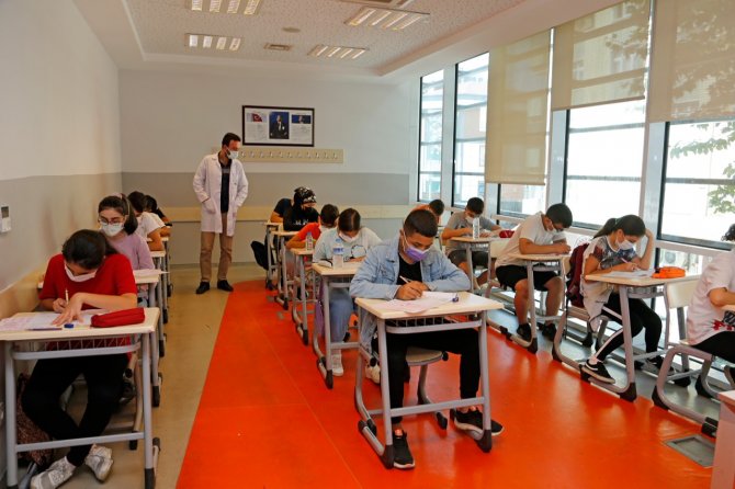 Küçükçekmece Belediyesi’nden Ücretsiz Lgs Eğitim Destek Programı