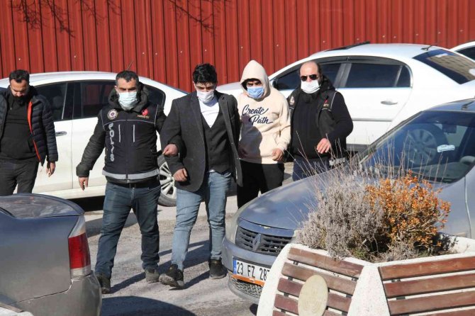 Cezaevi Firarisi Uyuşturucu İle Yakalandı