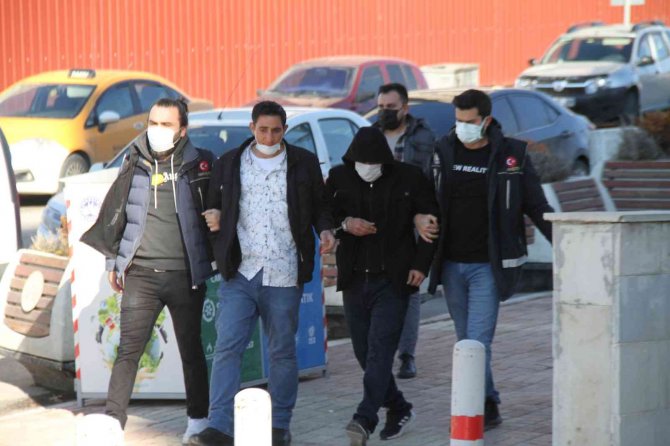 Elazığ’da Torbacı Operasyonu: 2 Gözaltı
