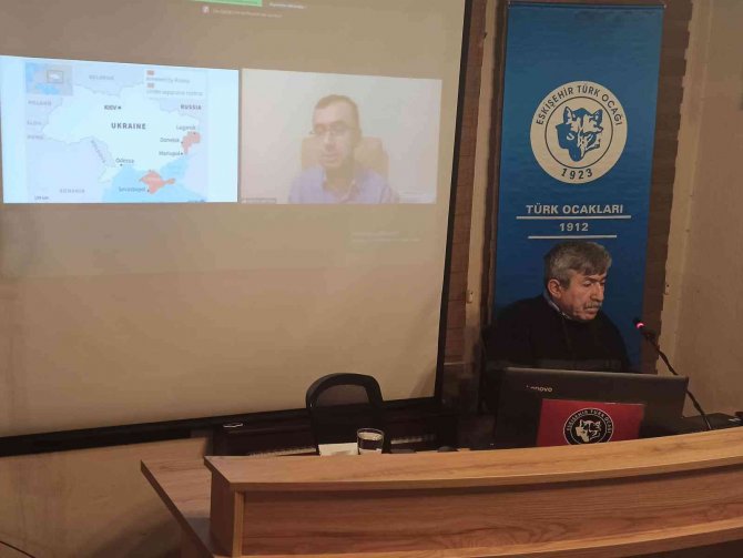 Prof. Dr. Okur: “Sınırlardaki Tatbikatlar Kiev’deki İktidarı Düşürmeyi Hedefliyor”