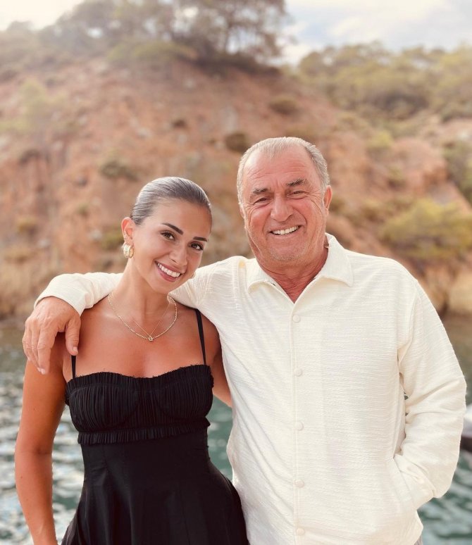 Fatih Terim Ve Kızına Hakaret Eden Sanığa Para Cezası