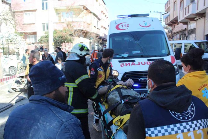 Gaziantep’te Beton Dökülürken İnşaat Kalıbı Çöktü: 3 Yaralı