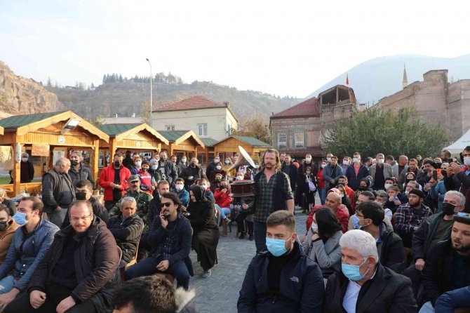 Bu Pazar Antikacılar Buluşuyor