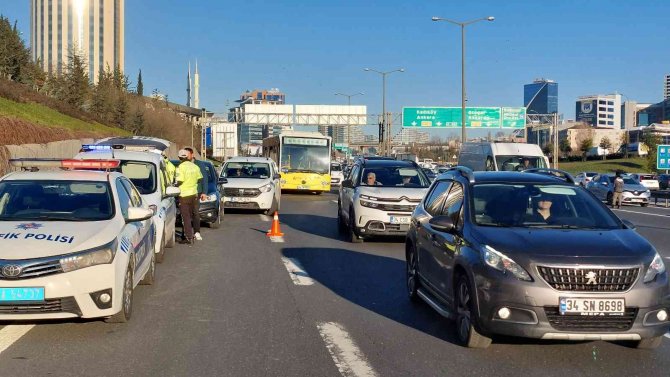 İ̇stoç Tem’de Çakarlı Denetiminde Sürücülere Ceza Yağdı