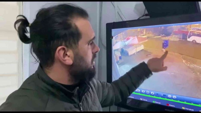 Kasa Hırsızları Güvenlik Kamerasına Yansıdı