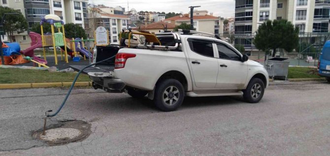 Karesi’de Haşereyle Mücadele Kesintisiz Sürüyor