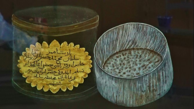 Topkapı Sarayı’ndaki Kutsal Emanetler, Tarih Meraklılarının Ayağına Gidiyor