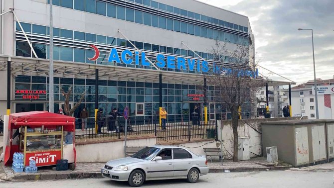 Gözü Dönen Hasta Yakınları 5 Hastane Personelini Feci Şekilde Darp Etti