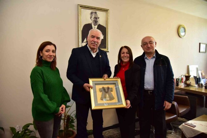 Kurslar Meslek Sahibi Yapıyor