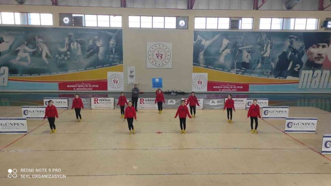 Halk Oyunlarında Alaşehir’in Gururu Oldular