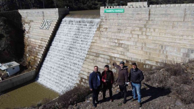 Barajların Doluluk Oranı Memnun Ederken, Boşa Akan Suya Dikkat Çektiler