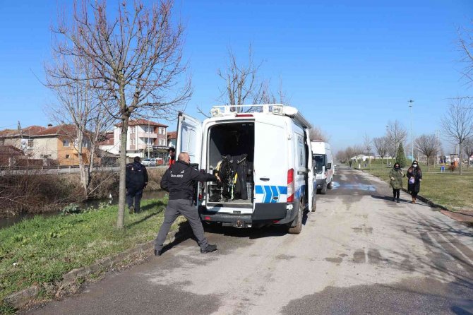 Eşyaları Bulunmuştu, Ekipler Didik Didik Onu Arıyor