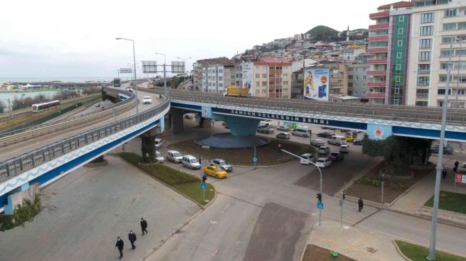 Başkan Demir: “İ̇haleyle 4,5 Milyar Tl’ye Olacak Yolu, Kendi İmkanlarımızla 1,5 Milyar Tl’ye Mal Ettik”