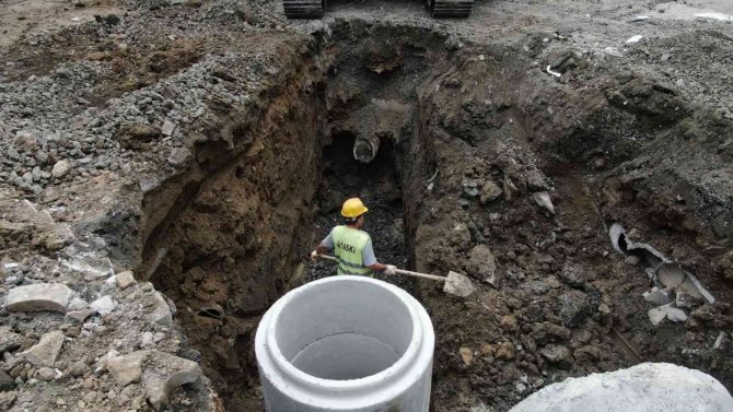 Başkan Demir: “İ̇haleyle 4,5 Milyar Tl’ye Olacak Yolu, Kendi İmkanlarımızla 1,5 Milyar Tl’ye Mal Ettik”