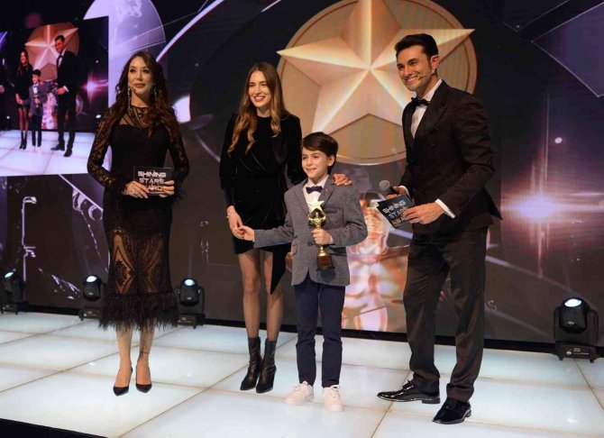 “Shining Stars Awards” Türkiye’nin Parlayan Yıldızları Ödülleri Sahiplerini Buldu