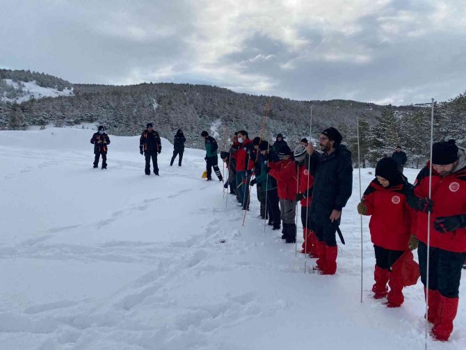Sivas’ta Çığ Arama Kurtarma Eğitimi Verildi