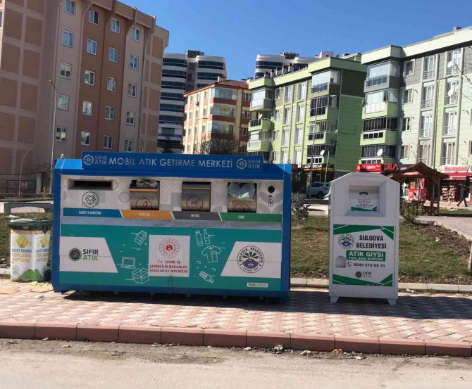 Suluova Belediyesi’nden Atık Giysi Toplama Kutuları İle ‘Sıfır Atık Projesi’ne Destek