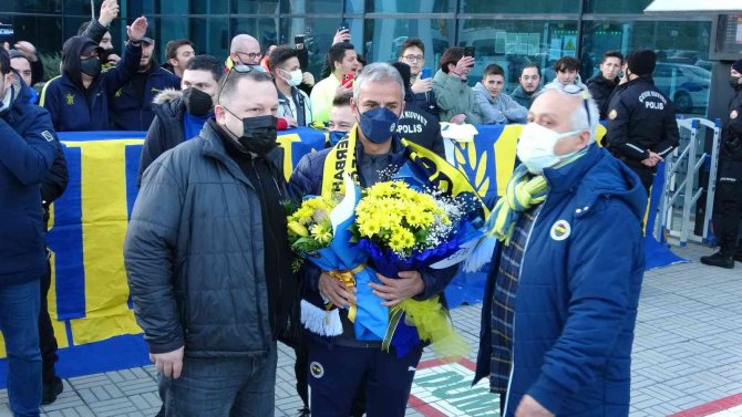 Fenerbahçe’ye Coşkulu Karşılama