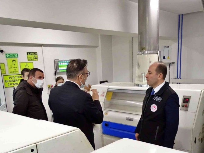 Un Fabrikaları İnceleniyor