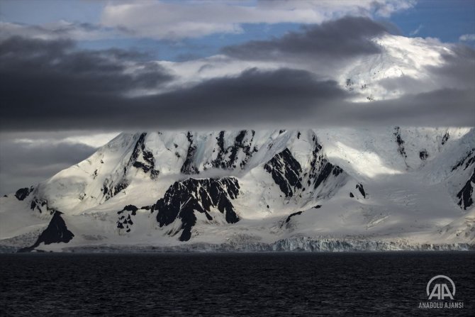 Antarktika Bilim Seferi Ekibi Beyaz Kıtaya Ulaştı