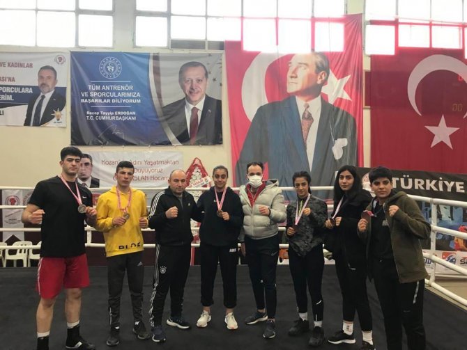 Vanlı Boksörlerden Büyük Başarı