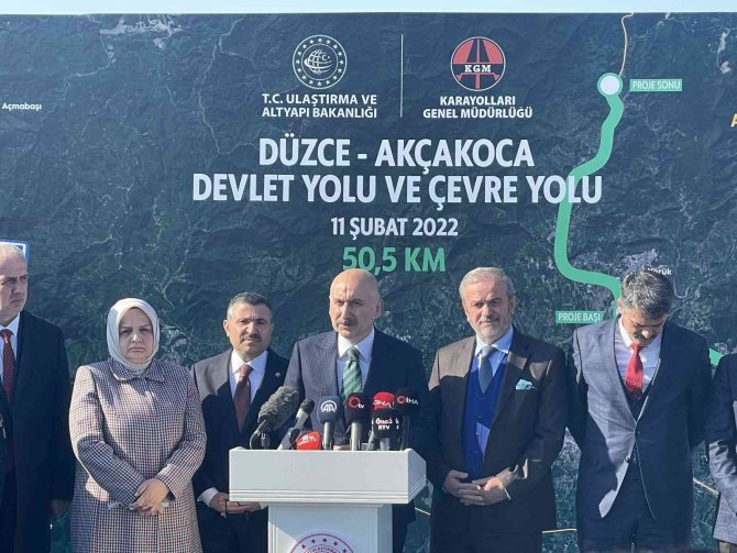 Ulaştırma Bakanı Karaismailoğlu: "Yollarımız Tıpkı Akarsular Gibi"