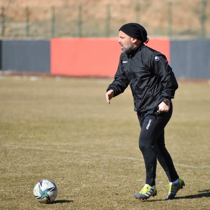 Uşakspor, A. 24 Erzincanspor Maçı Hazırlıklarını Tamamladı