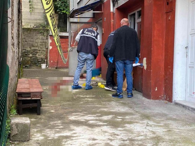 Eşini Av Tüfeğiyle Öldüren Kocaya Ağırlaştırılmış Müebbet Hapis Talebi